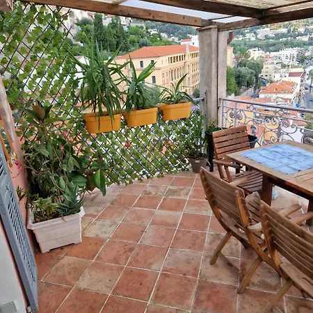 Le Coeur De La Vieille Menton