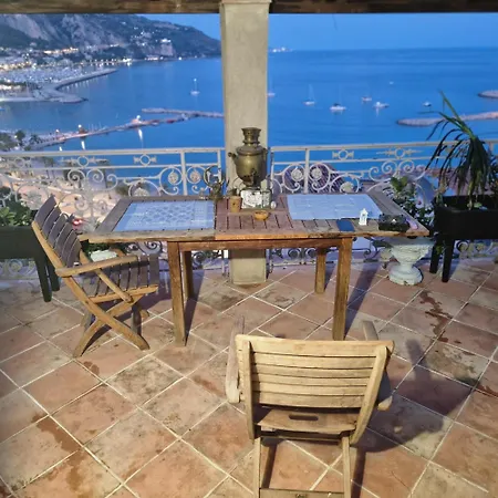 Le Coeur De La Vieille Tatil Evi Menton