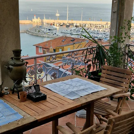 Le Cœur De La Vieille Menton