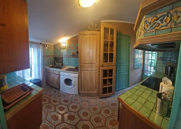 בית נופש Le Coeur De La Vieille מנטון