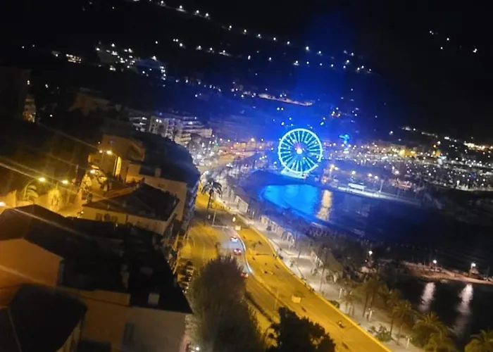 Le Coeur De La Vieille * מנטון