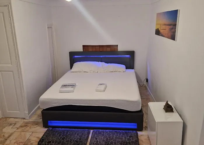 Le Coeur De La Vieille בית נופש מנטון