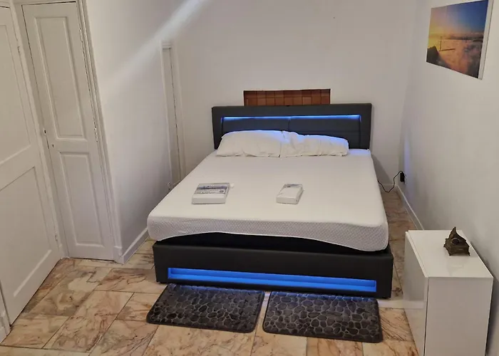 Le Coeur De La Vieille マントン